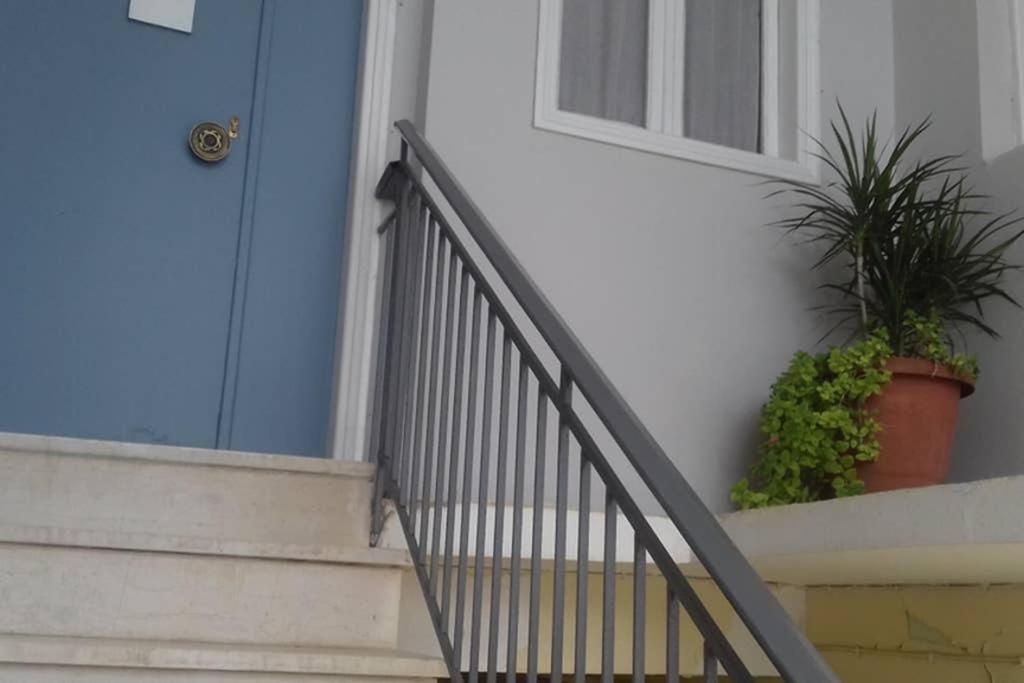 Paris House 1 Apartment Патра Екстериор снимка